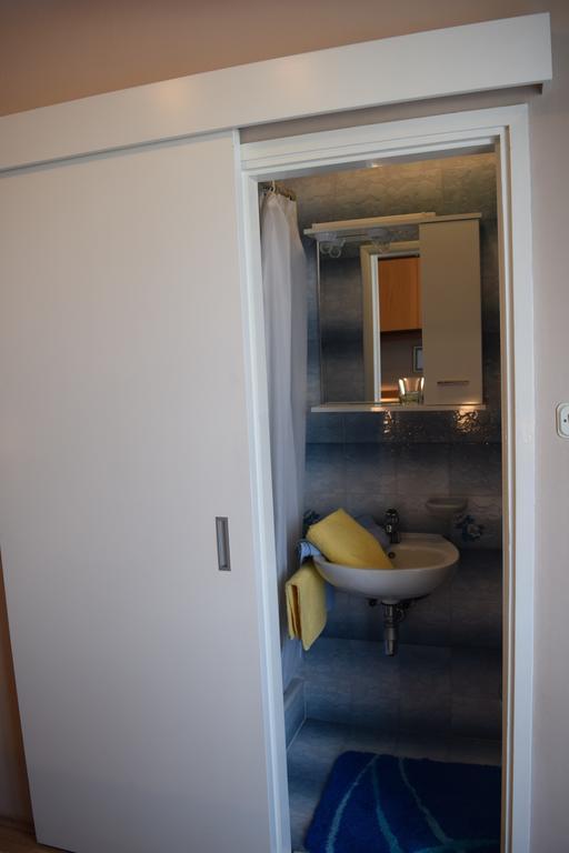 Apartment Branka Banjol Kültér fotó
