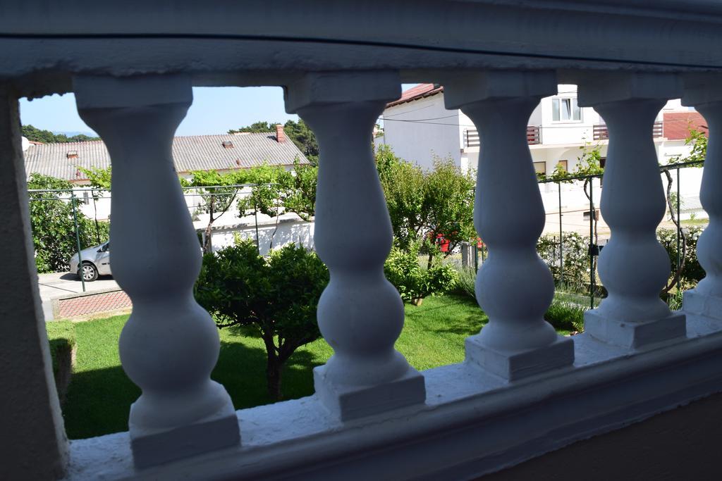 Apartment Branka Banjol Kültér fotó