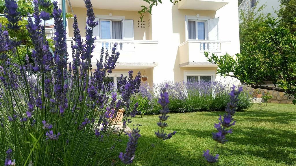 Apartment Branka Banjol Kültér fotó